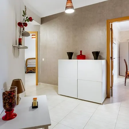 Spacious 2 Bdr Apartment W/ Patio By Lovelystay Armacao de Pera Exterior photo