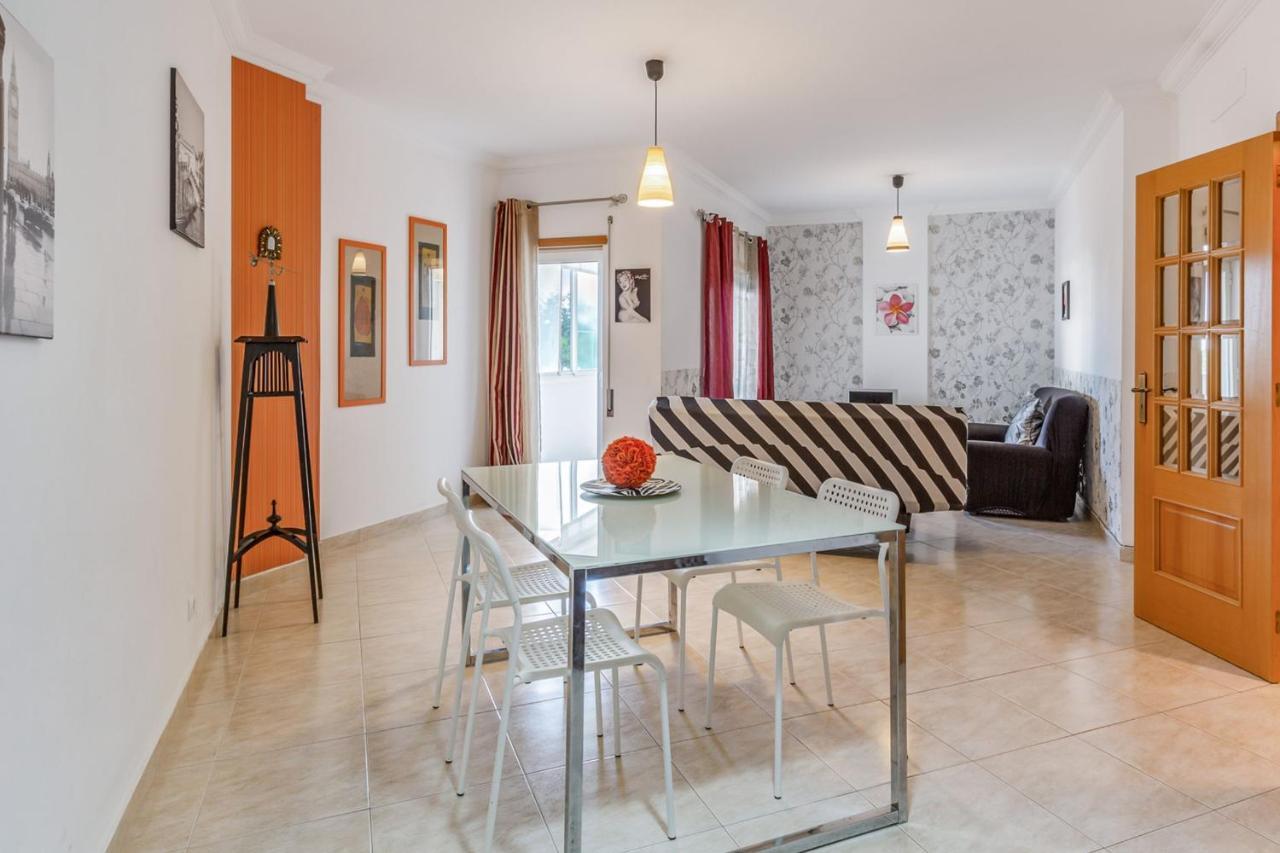 Apartment Spacious 2 Bdr W/ Patio By Lovelystay