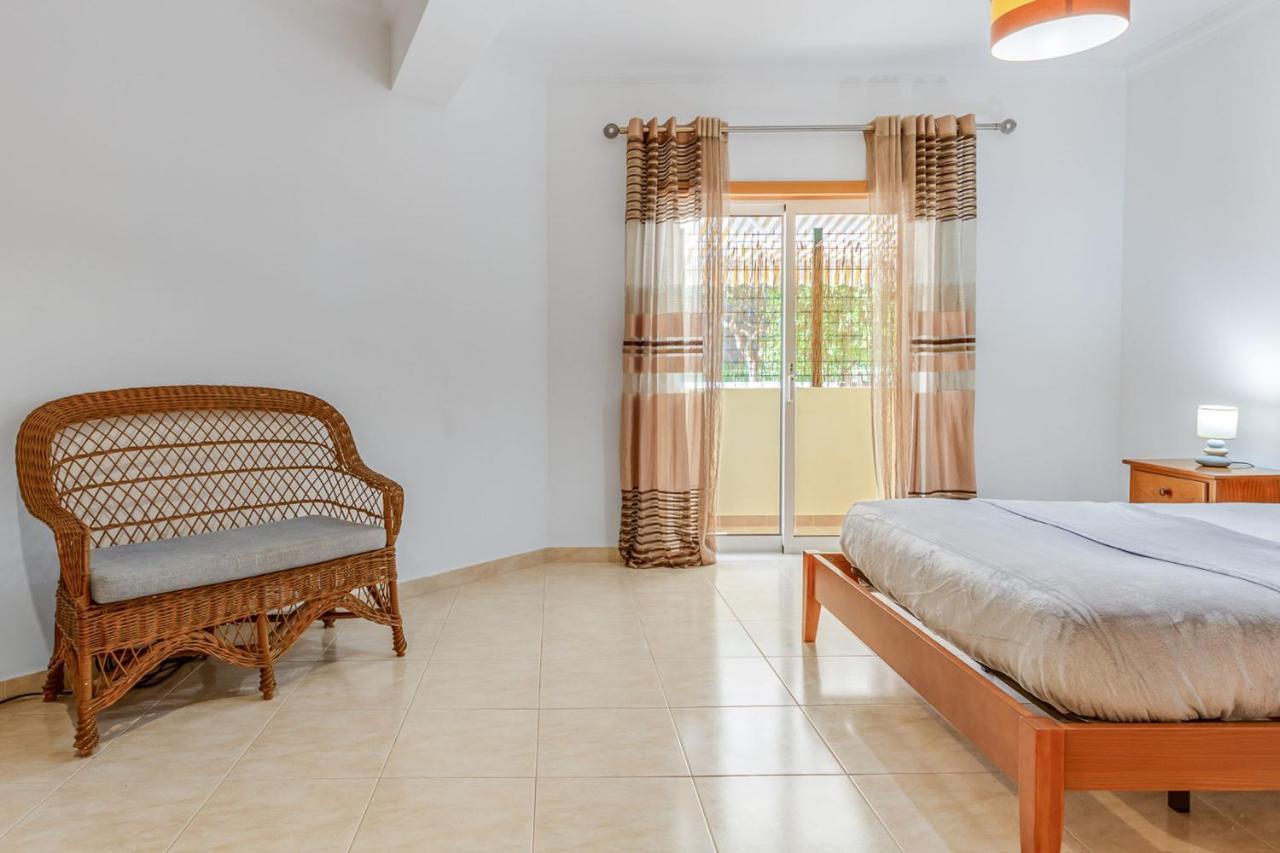 Spacious 2 Bdr W/ Patio By Lovelystay * Armacao de Pera