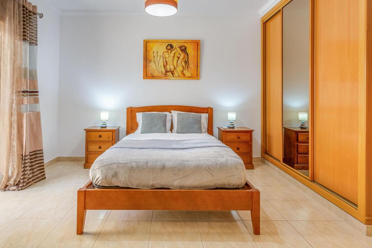 Spacious 2 Bdr W/ Patio By Lovelystay Apartment Armacao de Pera